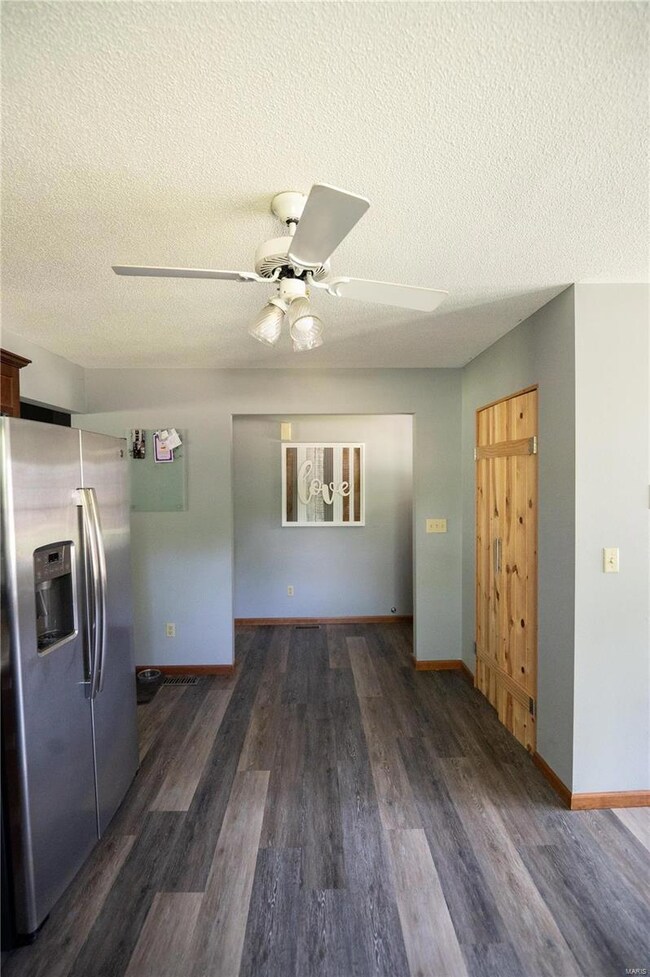 23 Burdick Creek Rd, Collinsville, IL 62234 - photo 7