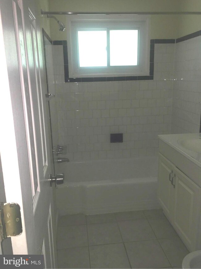 6900 Flagstaff St, Hyattsville, MD 20785 - photo 5