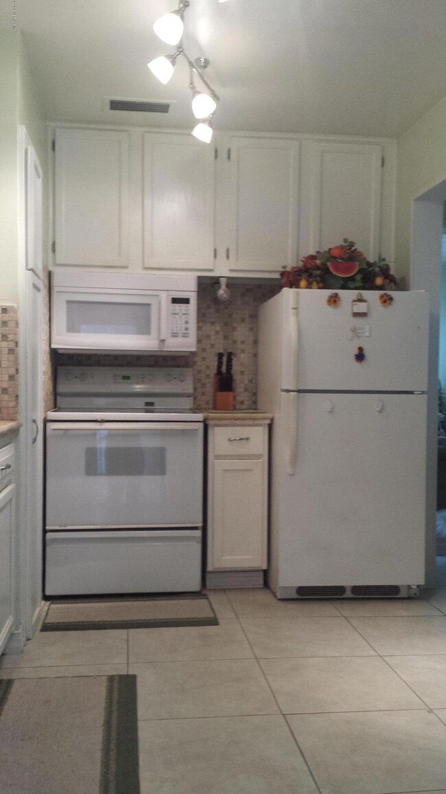 5356 Plymouth St, Jacksonville, FL 32205 - photo 4