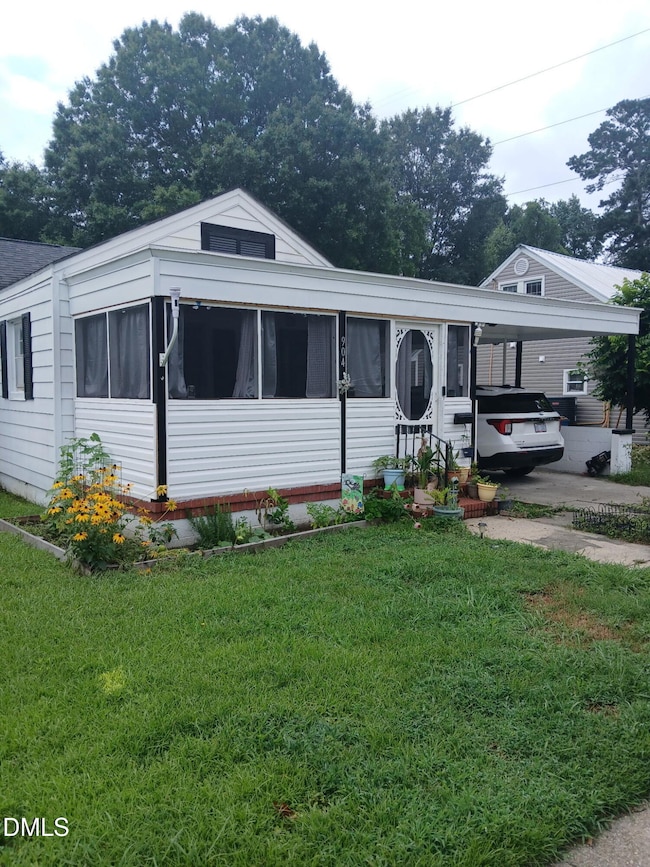 904 N Mckay Ave, Dunn, NC 28334 - photo 5