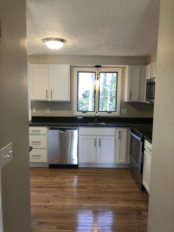 1040 Main St unit 4, Millis, MA 02054 - photo 7