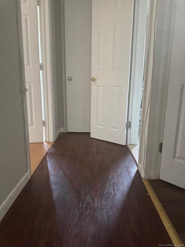 240 Oak St unit 76, Bridge Port, CT 06604 - photo 3