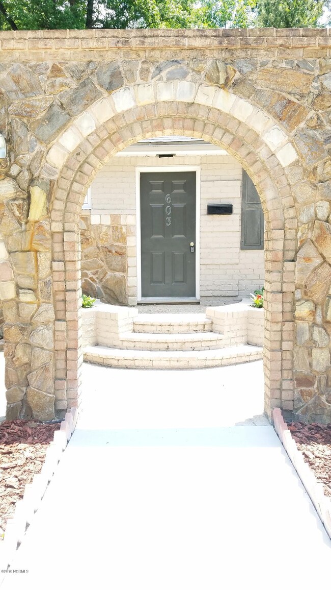 603 Cheyenne Rd, Jacksonville, NC 28540 - photo 3