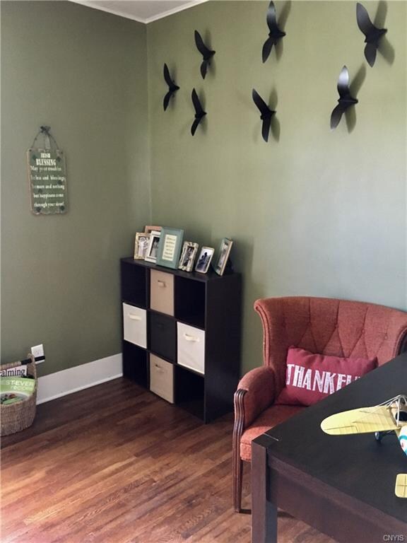 1st floor bedroom or perfect office area