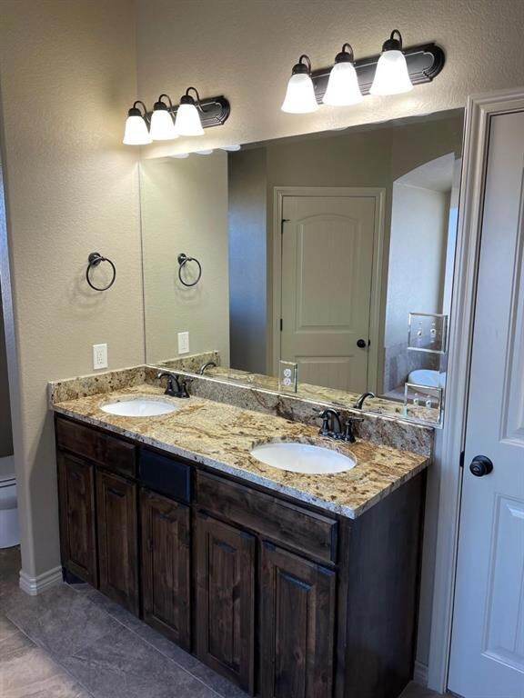 3319 Windcrest Dr, Granbury, TX 76049 - photo 7