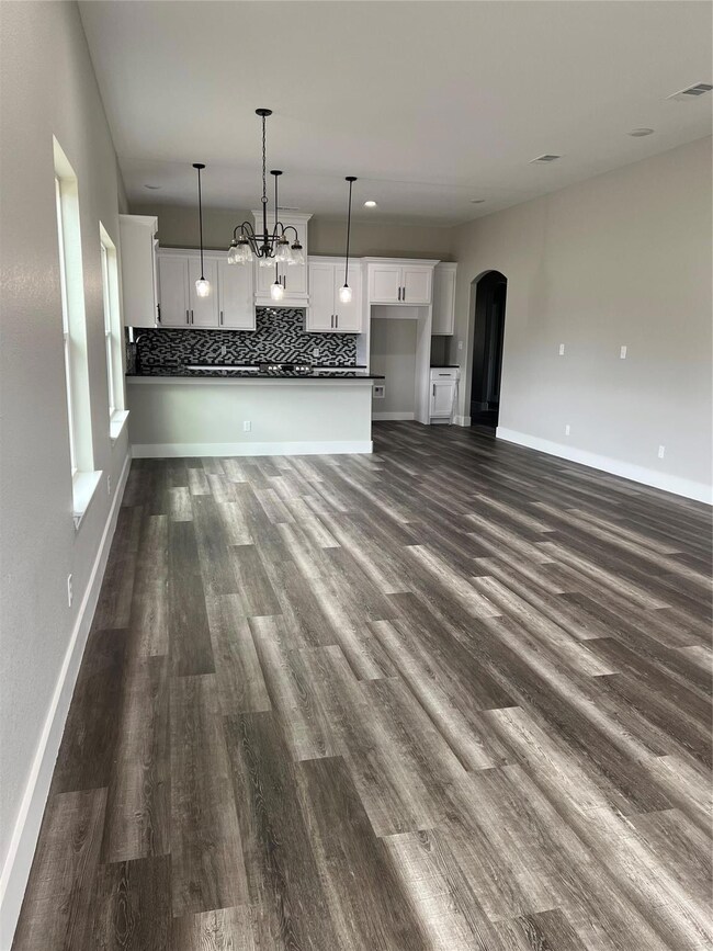 514 Washington St, Ennis, TX 75119 - photo 4