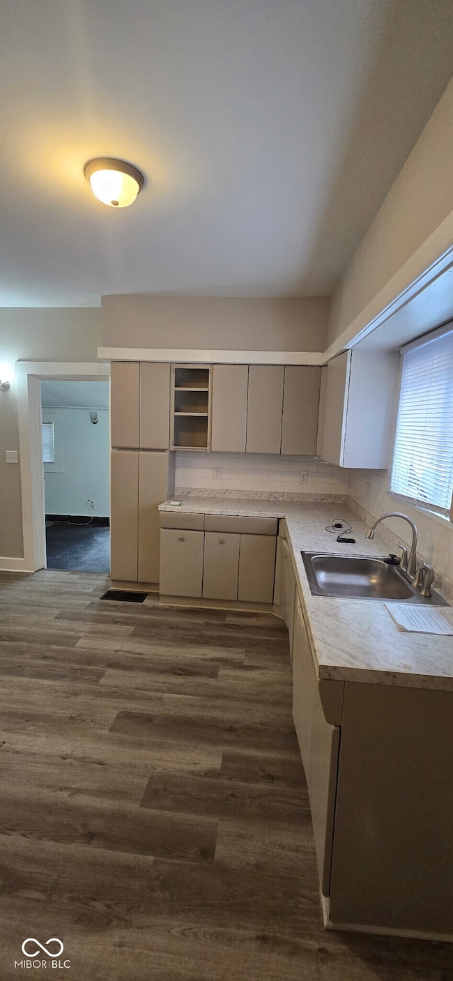 2919 E New York St, Indianapolis, IN 46201 - photo 7