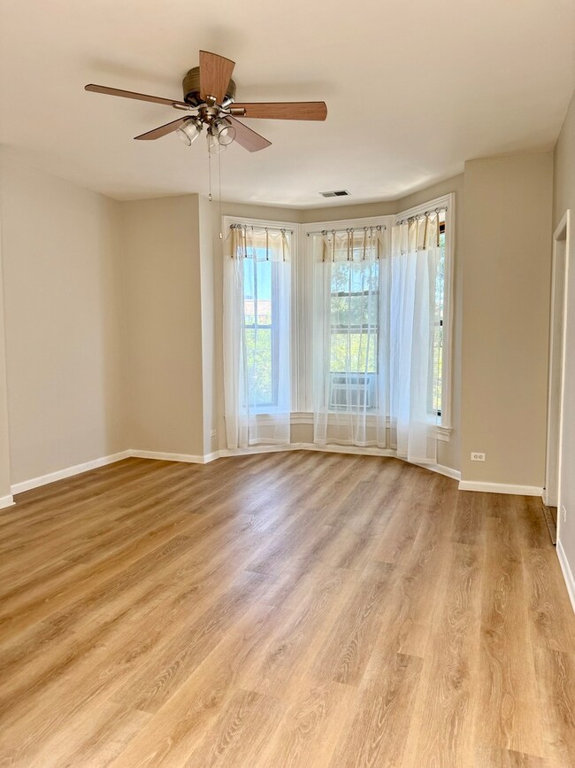 750 S Oakley Blvd unit 3, Chicago, IL 60612 - photo 3