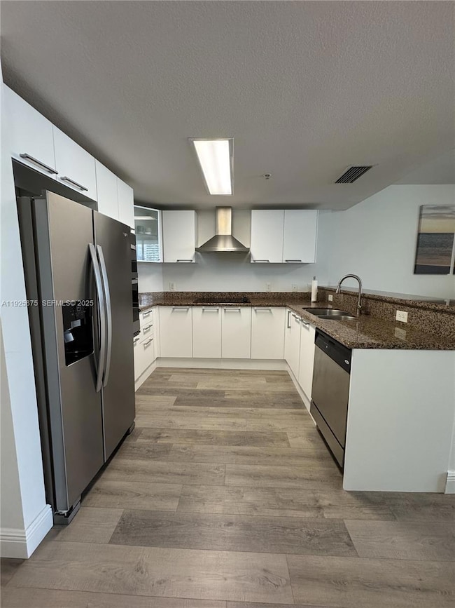 170 SE 14th St unit 1906, Miami, FL 33131 - photo 4