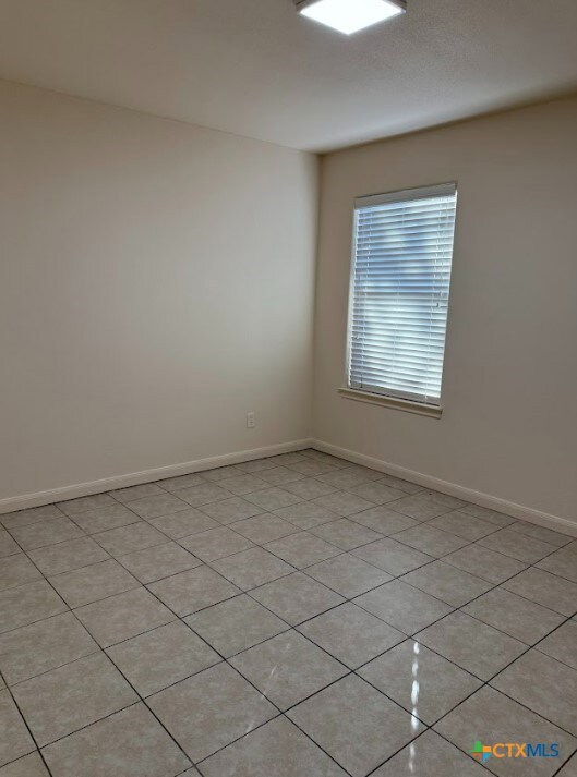 Very nice spacious bedrooms!
