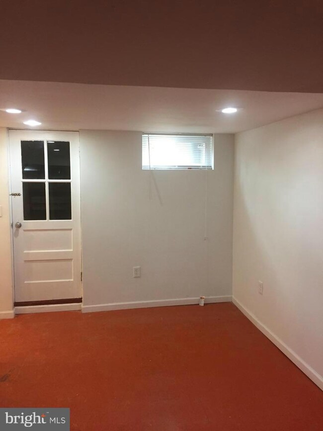 1511 Stonewood Rd, Baltimore, MD 21239 - photo 7