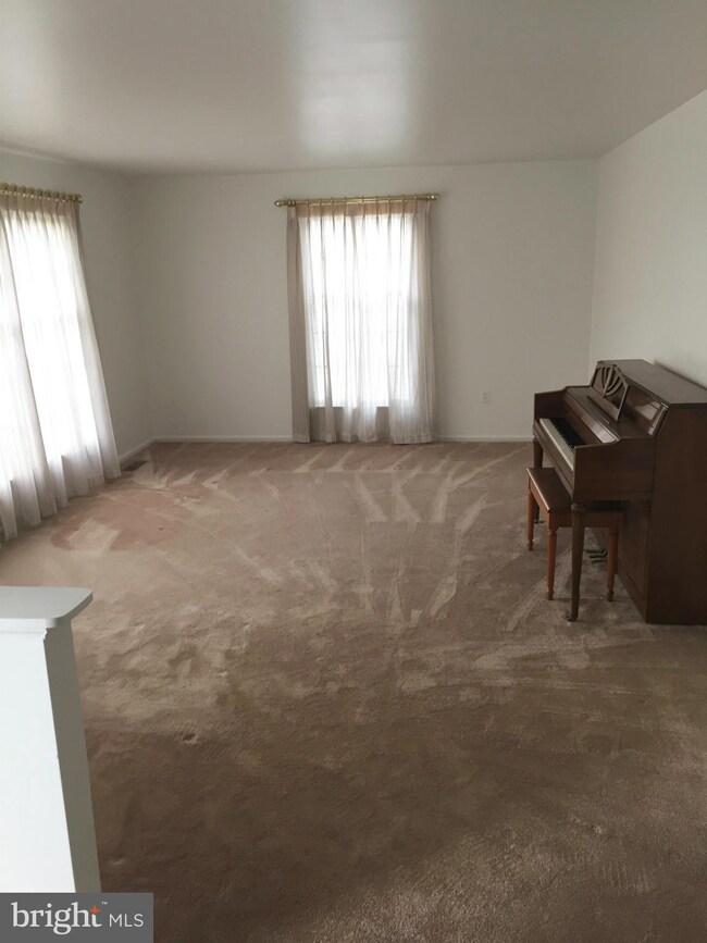 37778 Legard Farm Rd, Hillsboro, VA 20132 - photo 3