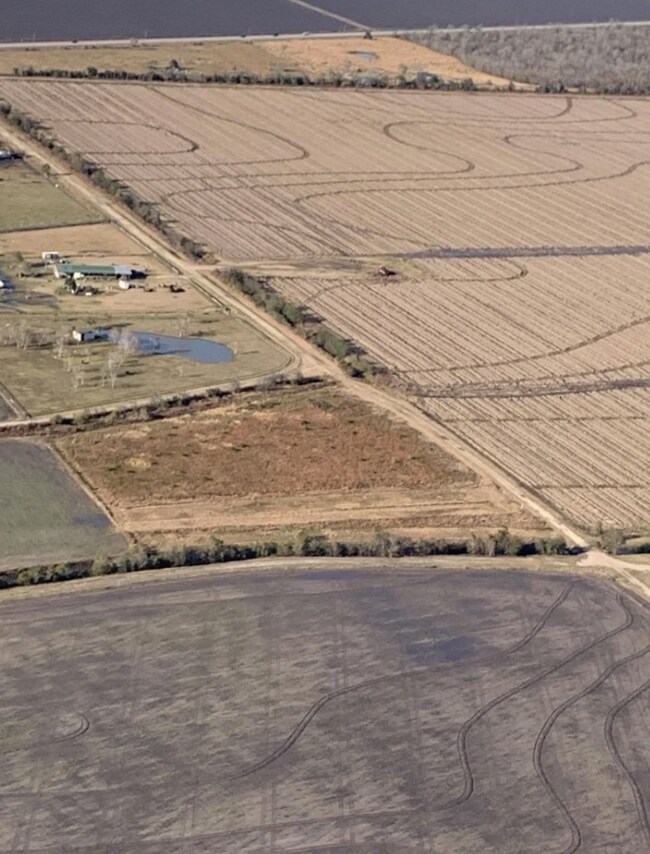 35 Highway 35 Off, Danbury, TX 77534 - photo 7