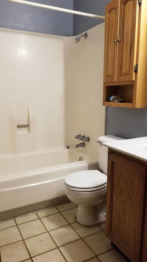 1819 Joanna Ave, Zion, IL 60099 - photo 5