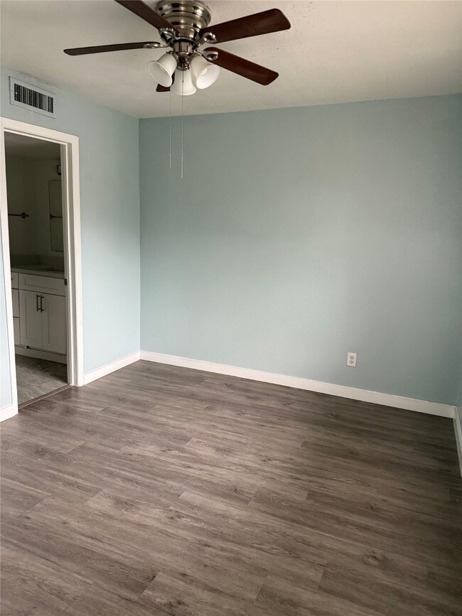 313 Rolston Rd unit 301-103, Irving, TX 75060 - photo 6