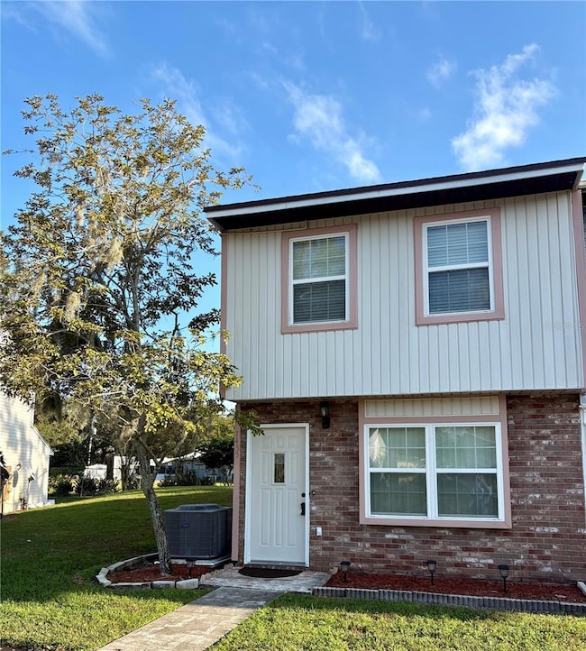 1455 Ridge Lake Ct, Lakeland, FL 33801 - photo 2