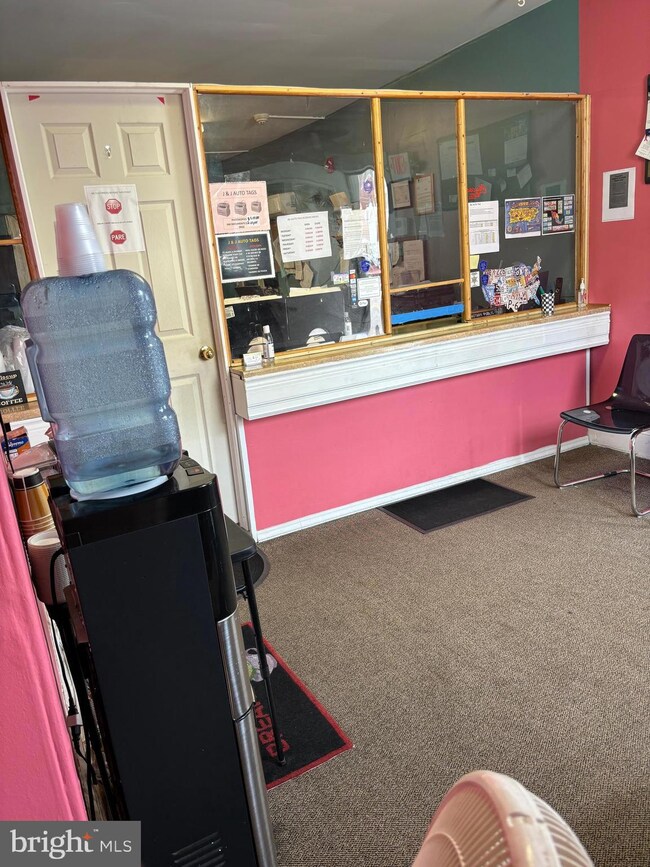 412 E Main St, Norristown, PA 19401 - photo 4