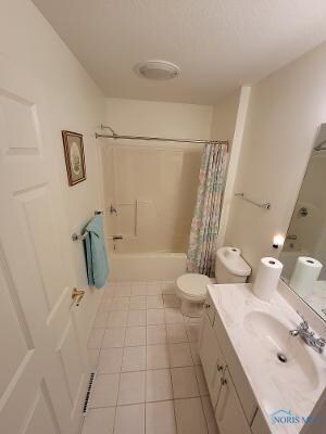2401 Villa W, Findlay, OH 45840 - photo 7