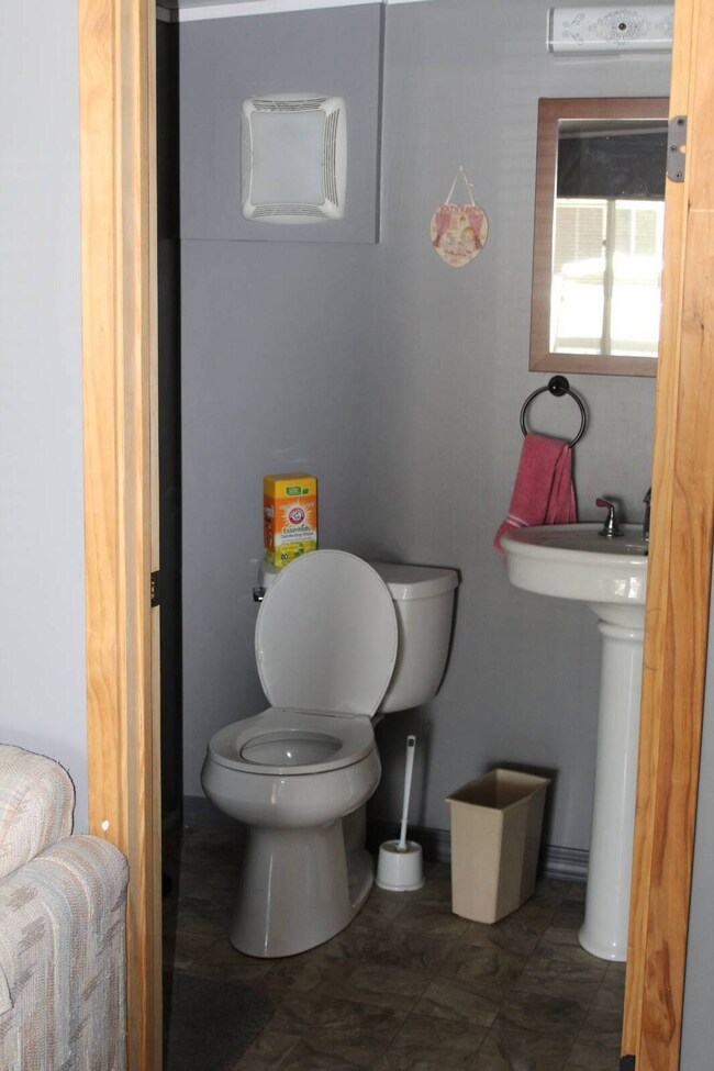 1/2 bath