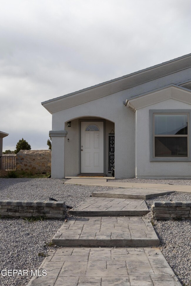 617 David Ortiz St, Socorro, TX 79927 - photo 3
