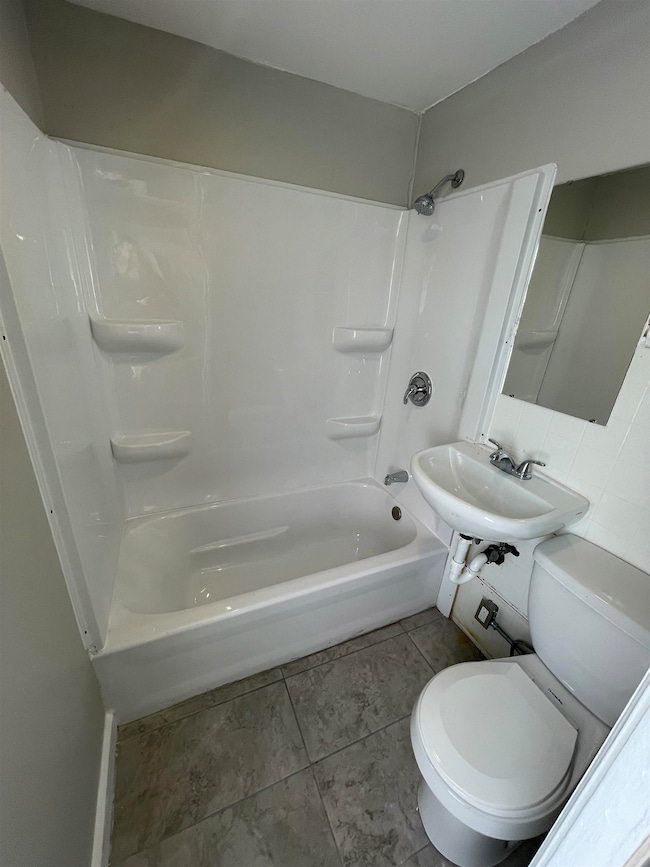 1322 S 24th St, Omaha, NE 68108 - photo 6