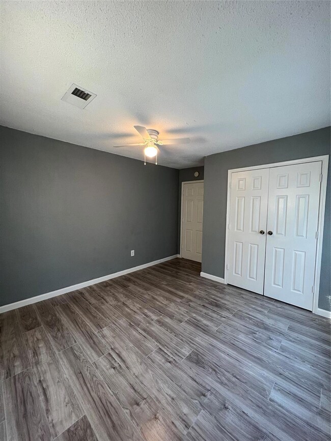 110 E Freeman St, Ennis, TX 75119 - photo 5