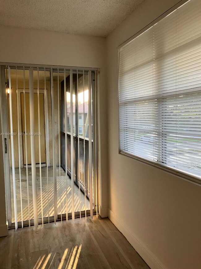 1237 SW 46th Ave unit 8068, Pompano Beach, FL 33069 - photo 5