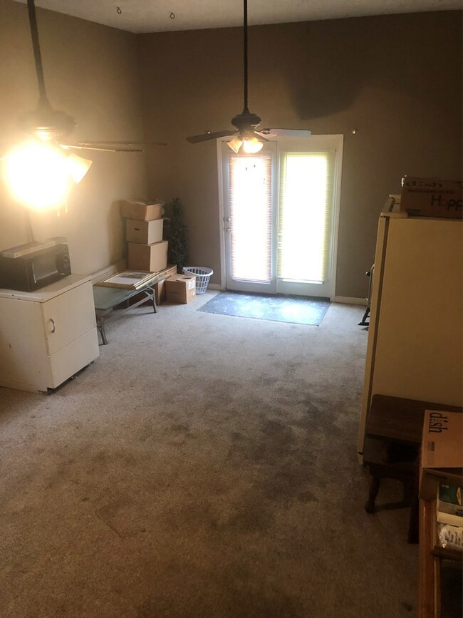 111 N Edgewood Dr, Hopkinsville, KY 42240 - photo 7