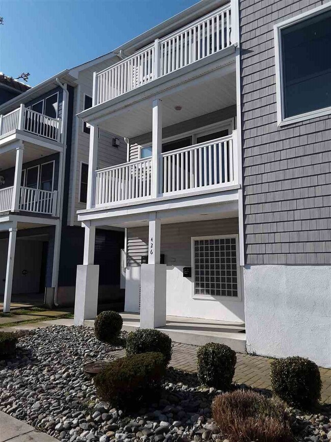 426 W Garfield Ave unit 100, Wildwood, NJ 08260 - photo 2