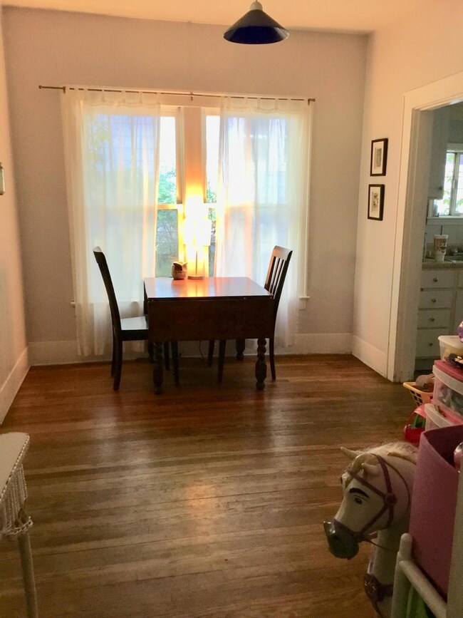 3DCAC693-DECD-43FF-8805-B99F34EE1547