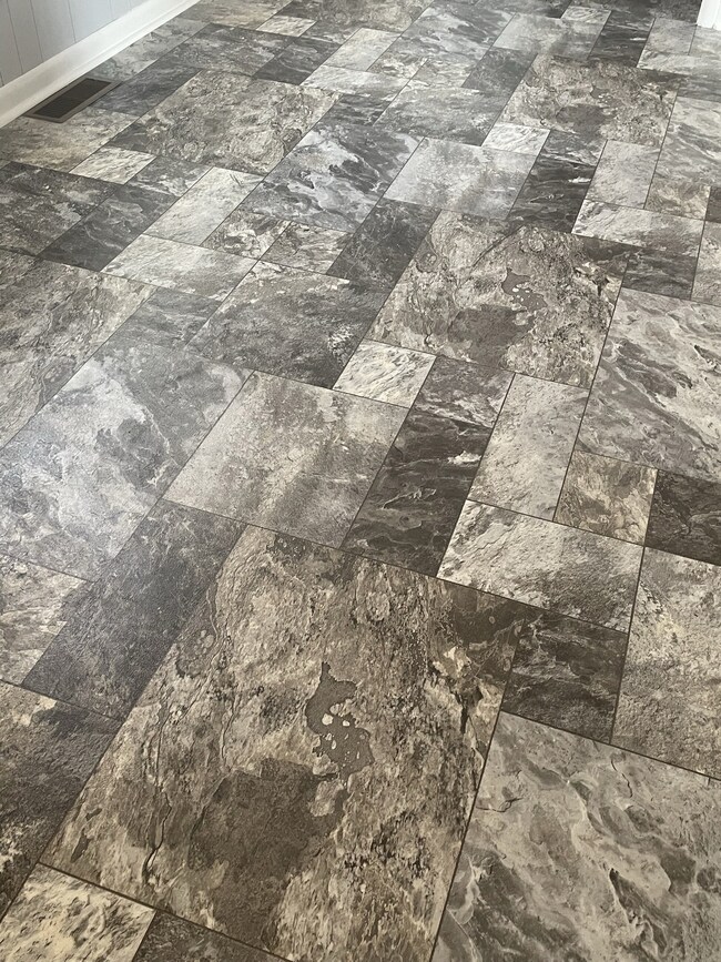 2000 Westwood Dr, Columbia, TN 38401 - photo 6