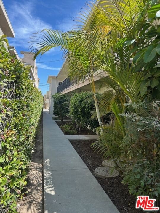 1412 Brockton Ave unit 4, Los Angeles, CA 90025 - photo 3