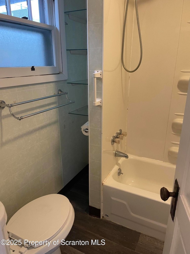 1312 Main St unit 2, Peckville, PA 18452 - photo 5