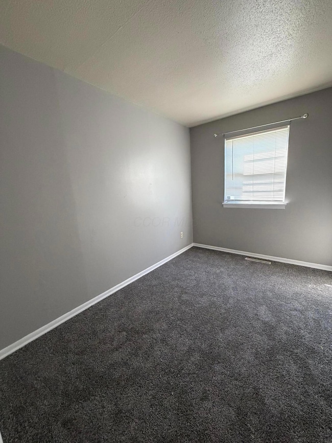 228 Currier Dr, Columbus, OH 43207 - photo 6