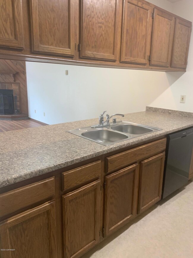 5422 Windflower Cir unit A, Anchorage, AK 99507 - photo 4