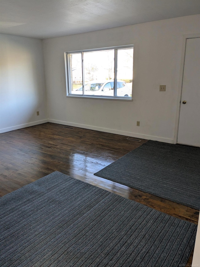 5050 Carnegie St, Saginaw, MI 48601 - photo 7