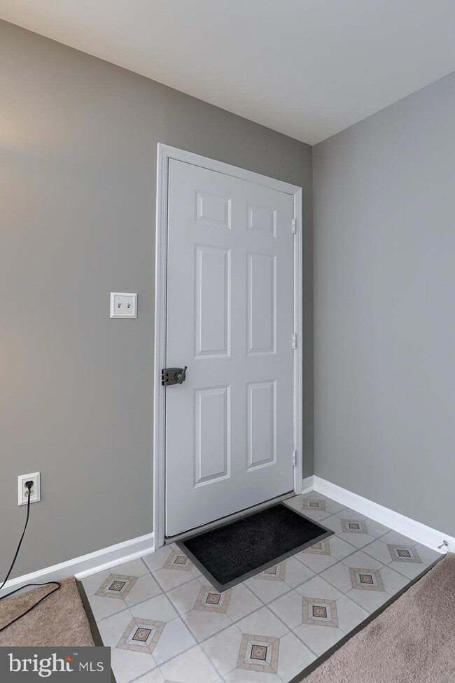 612 Grove Ave, Mohnton, PA 19540 - photo 4