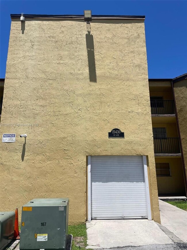 15430 SW 82nd Ln unit 624, Miami, FL 33193 - photo 2