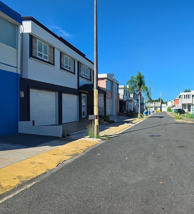 Urb. Villas de Levit Calle 1 B9, Toa Baja, PR 00949 - photo 7