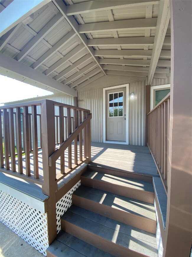 11113 Bentley St unit B, Houston, TX 77093 - photo 2