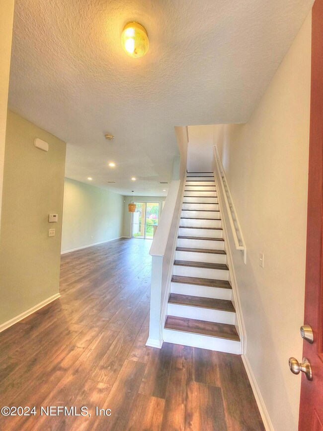 2311 Red Moon Dr, Jacksonville, FL 32216 - photo 3