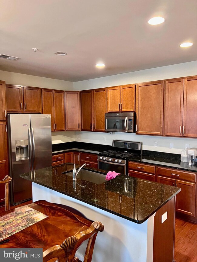 3038 Rittenhouse Cir unit 43, Fairfax, VA 22031 - photo 5