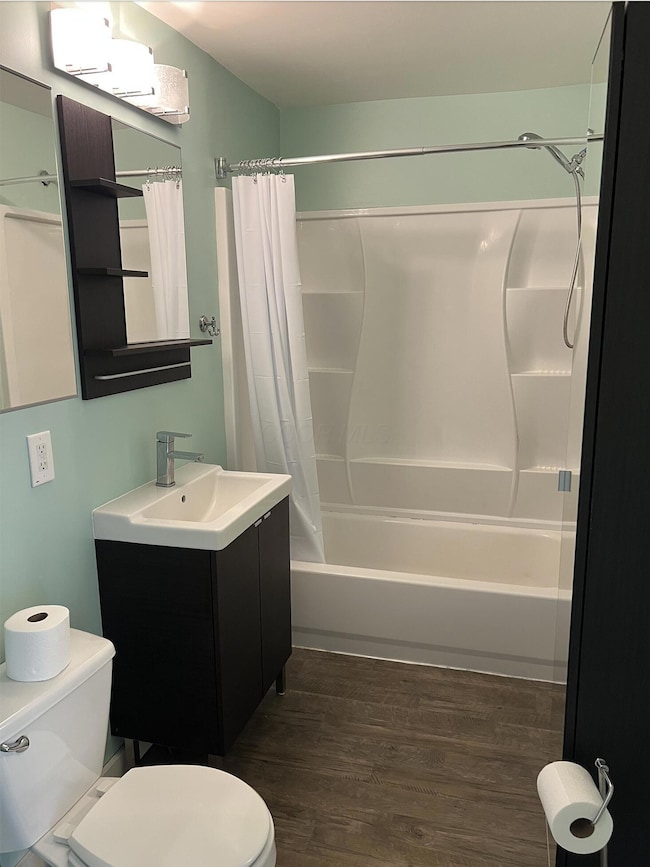 212 E Hudson St, Columbus, OH 43202 - photo 7