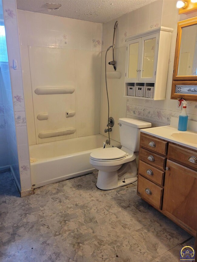 15045 S Rd, Mayetta, KS 66509 - photo 5