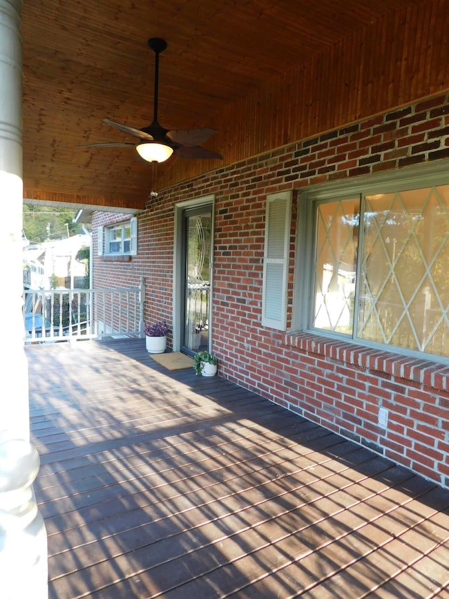 28 Wolf Hollow Rd, Baxter, KY 40806 - photo 6