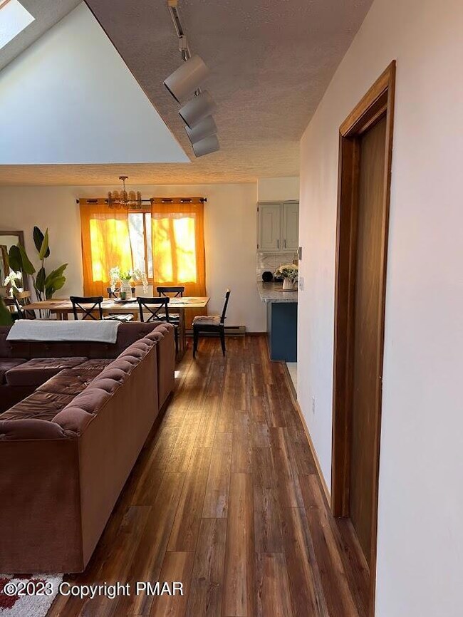 1940 Horseshoe Bend, Tobyhanna, PA 18466 - photo 4