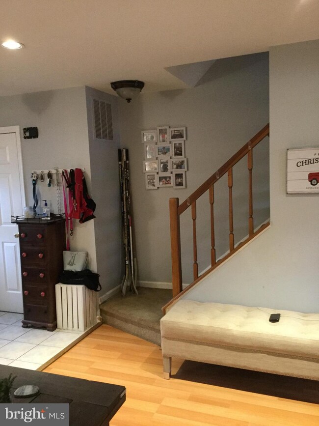 18901 Coral Grove Terrace, Germantown, MD 20874 - photo 6