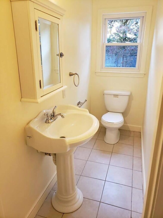 13 Crestwood Ln, Dennis Port, MA 02639 - photo 5