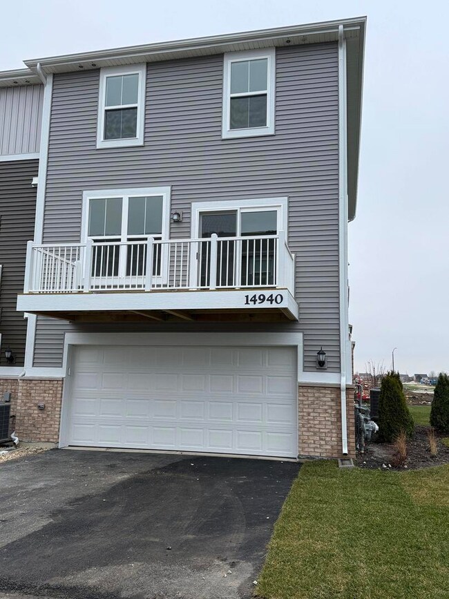 14940 S Dyer Ln, Plainfield, IL 60544 - photo 6