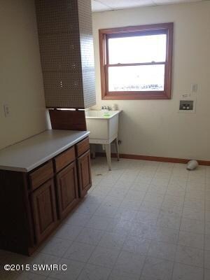 11-50-1150972-Subject-landon_laundry.jpg